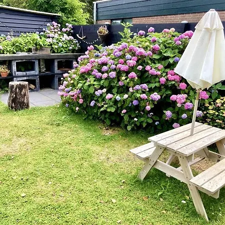 Beachy Days Near Ocean & בית נופש *