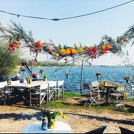 Дом отдыха Beachy Days Near Ocean & Нордвейкерхаут