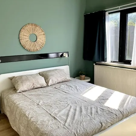 Дом отдыха Beachy Days Near Ocean &