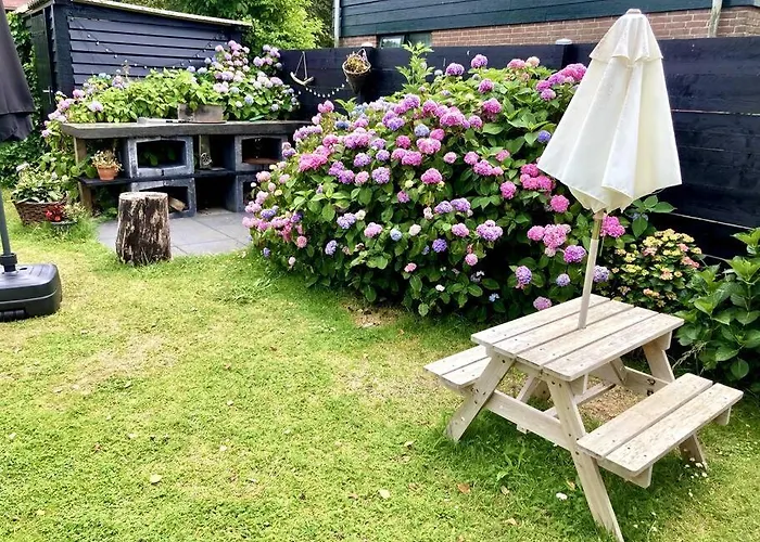 Beachy Days Near Ocean & Semesterbostad *